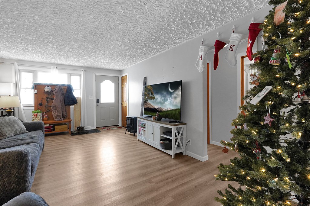 1742 Windsor Road, Mansfield, Ohio 44905, 4 Bedrooms Bedrooms, ,Residential Income,For Sale,Windsor Road,9070214