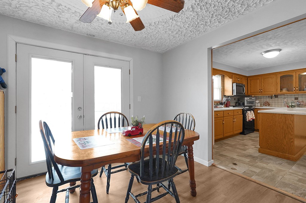 1742 Windsor Road, Mansfield, Ohio 44905, 4 Bedrooms Bedrooms, ,Residential Income,For Sale,Windsor Road,9070214