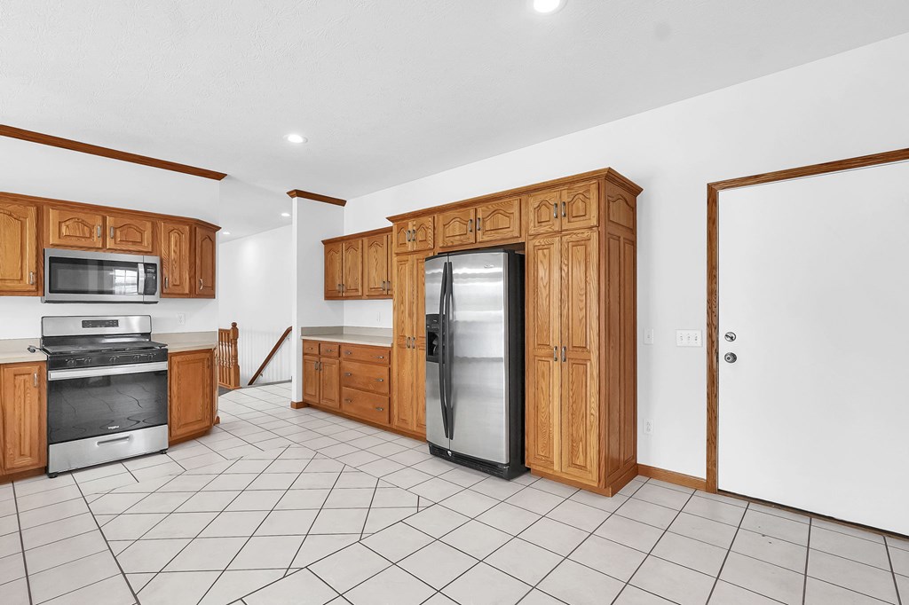 245 Lincoln Court, Plymouth, Ohio 44865, 3 Bedrooms Bedrooms, ,2 BathroomsBathrooms,Residential,For Sale,Lincoln Court,9070215