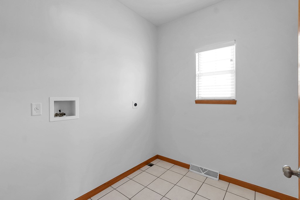 245 Lincoln Court, Plymouth, Ohio 44865, 3 Bedrooms Bedrooms, ,2 BathroomsBathrooms,Residential,For Sale,Lincoln Court,9070215