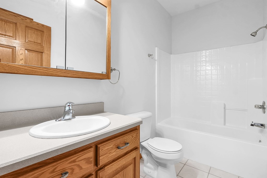 245 Lincoln Court, Plymouth, Ohio 44865, 3 Bedrooms Bedrooms, ,2 BathroomsBathrooms,Residential,For Sale,Lincoln Court,9070215