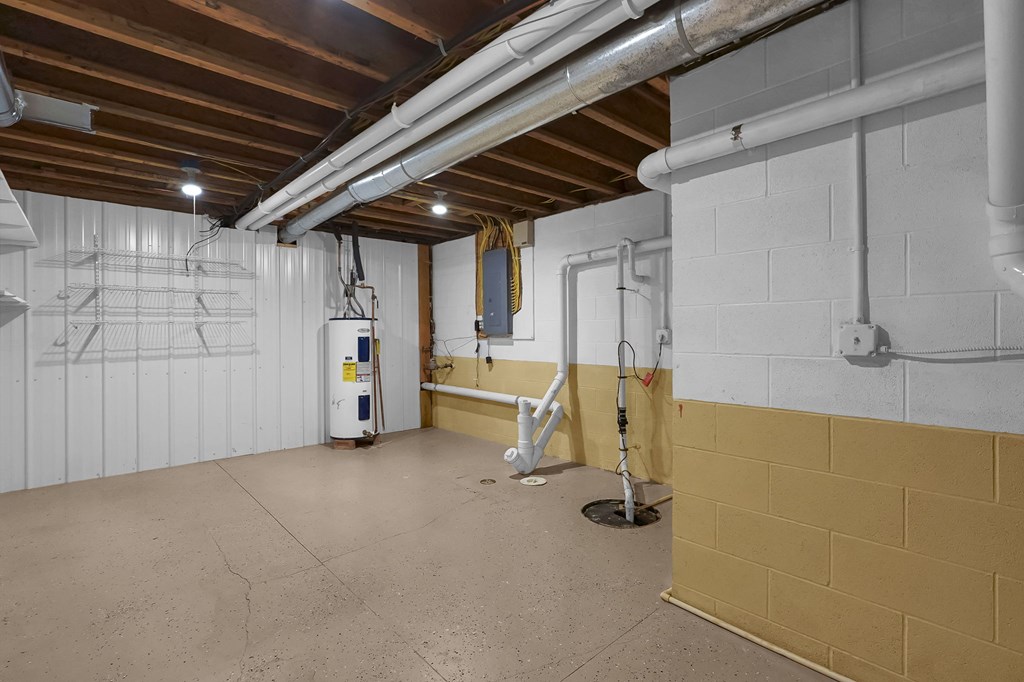 245 Lincoln Court, Plymouth, Ohio 44865, 3 Bedrooms Bedrooms, ,2 BathroomsBathrooms,Residential,For Sale,Lincoln Court,9070215