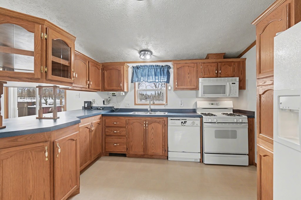 88 Hickey Street, Greenwich, Ohio 44837, 3 Bedrooms Bedrooms, ,2 BathroomsBathrooms,Residential,For Sale,Hickey Street,9070217