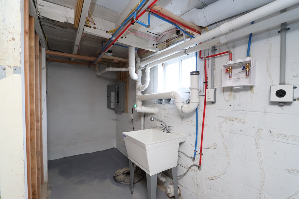 4051 State Route 309, Mansfield, Ohio 44906, 3 Bedrooms Bedrooms, ,1 BathroomBathrooms,Residential,For Sale,State Route 309,9070231