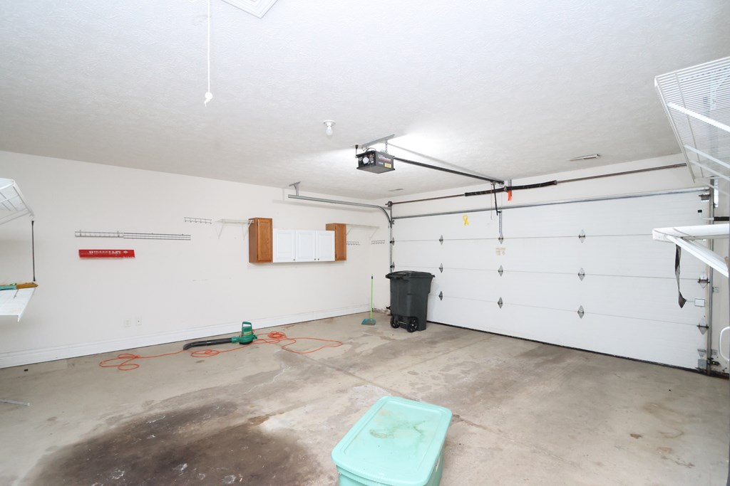 730 Scott Drive, Mansfield, Ohio 44906, 3 Bedrooms Bedrooms, ,2 BathroomsBathrooms,Residential,For Sale,Scott Drive,9070245