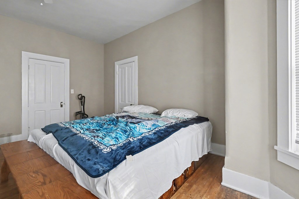 321 N Market Street, Galion, Ohio 44833, 5 Bedrooms Bedrooms, ,2 BathroomsBathrooms,Residential,For Sale,Market Street,9070264