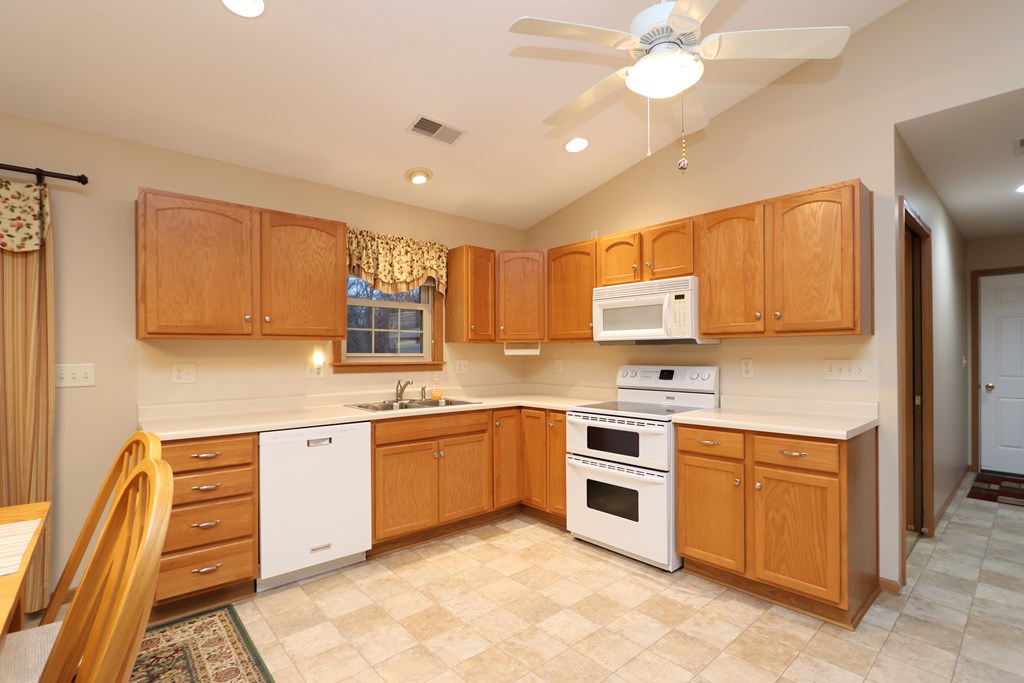 1105 Bogey Drive, Mansfield, Ohio 44903, 2 Bedrooms Bedrooms, ,2 BathroomsBathrooms,Residential,For Sale,Bogey Drive,9070291