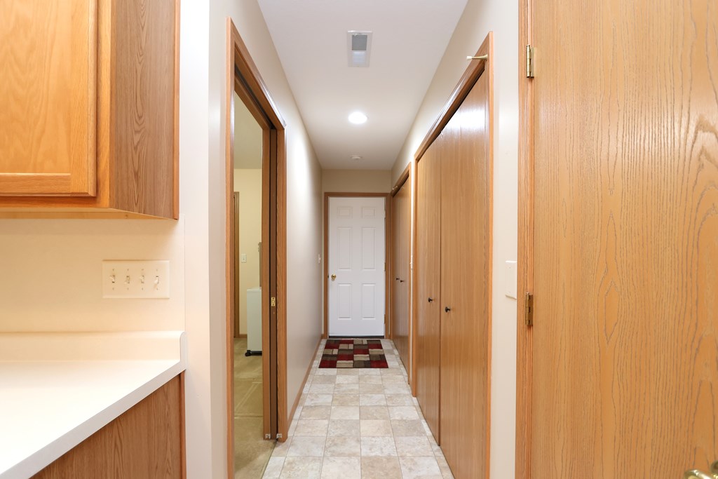 1105 Bogey Drive, Mansfield, Ohio 44903, 2 Bedrooms Bedrooms, ,2 BathroomsBathrooms,Residential,For Sale,Bogey Drive,9070291