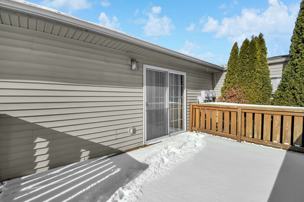 37 Riverview Drive, Shelby, Ohio 44875, 3 Bedrooms Bedrooms, ,2 BathroomsBathrooms,Residential,For Sale,Riverview Drive,9070302 37 Riverview Drive, Shelby, Ohio 44875, 3 Bedrooms Bedrooms, ,2 BathroomsBathrooms,Residential,For Sale,Riverview Drive,9070302