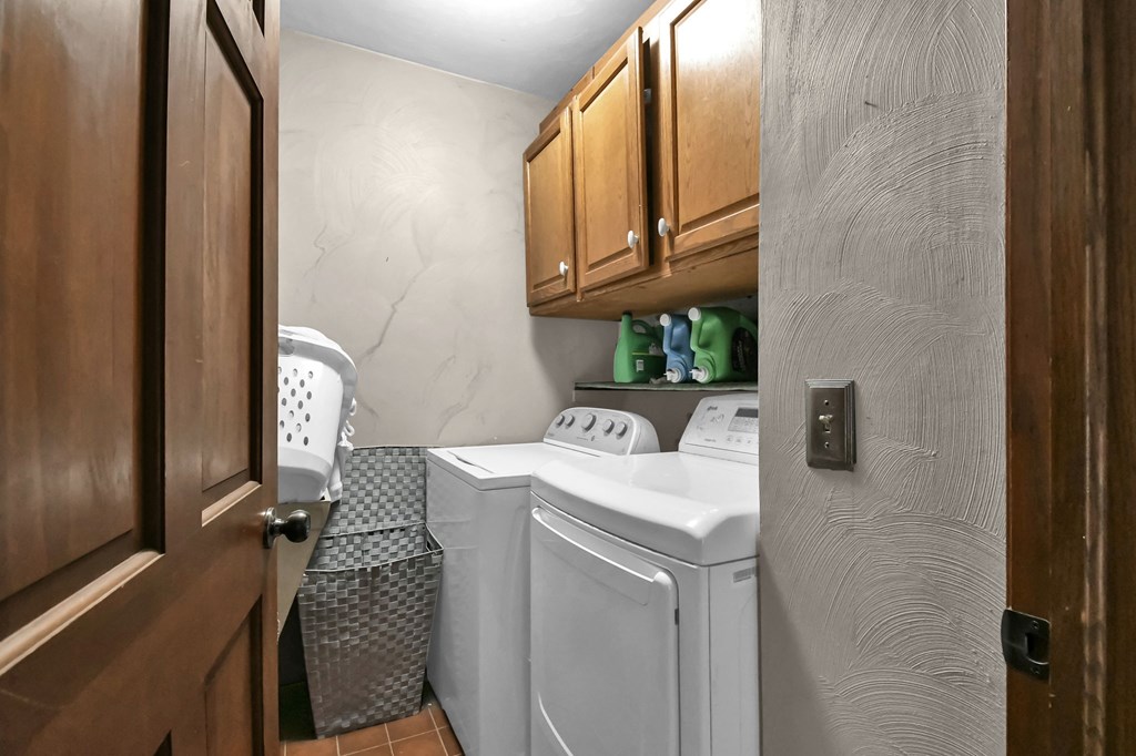 309 Vanderbilt Road, Mansfield, Ohio 44904, 2 Bedrooms Bedrooms, ,2 BathroomsBathrooms,Residential,For Sale,Vanderbilt Road,9070308