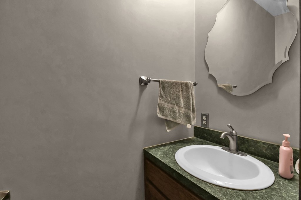 309 Vanderbilt Road, Mansfield, Ohio 44904, 2 Bedrooms Bedrooms, ,2 BathroomsBathrooms,Residential,For Sale,Vanderbilt Road,9070308