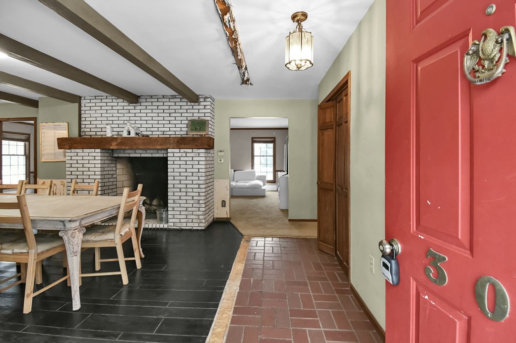 309 Vanderbilt Road, Mansfield, Ohio 44904, 2 Bedrooms Bedrooms, ,2 BathroomsBathrooms,Residential,For Sale,Vanderbilt Road,9070308