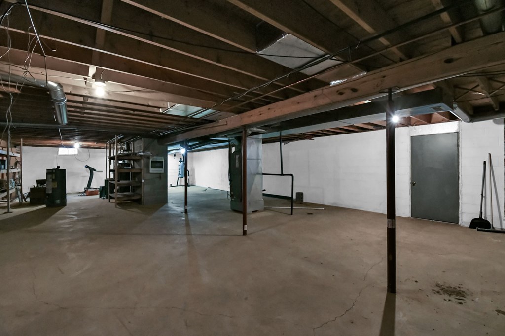 309 Vanderbilt Road, Mansfield, Ohio 44904, 2 Bedrooms Bedrooms, ,2 BathroomsBathrooms,Residential,For Sale,Vanderbilt Road,9070308