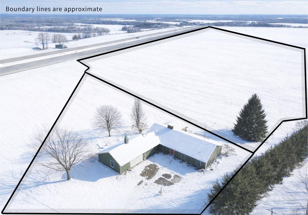 309 Vanderbilt Road, Mansfield, Ohio 44904, 2 Bedrooms Bedrooms, ,2 BathroomsBathrooms,Residential,For Sale,Vanderbilt Road,9070308