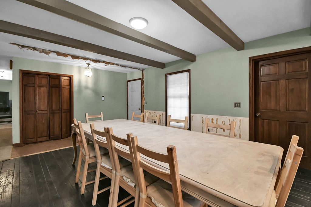 309 Vanderbilt Road, Mansfield, Ohio 44904, 2 Bedrooms Bedrooms, ,2 BathroomsBathrooms,Residential,For Sale,Vanderbilt Road,9070308