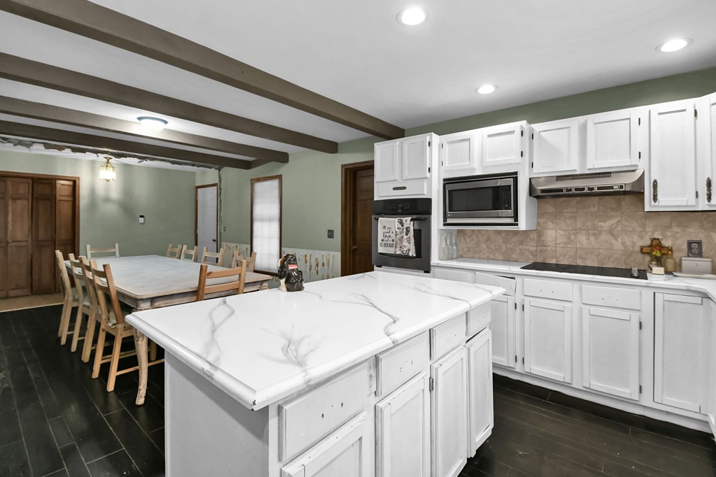 309 Vanderbilt Road, Mansfield, Ohio 44904, 2 Bedrooms Bedrooms, ,2 BathroomsBathrooms,Residential,For Sale,Vanderbilt Road,9070308