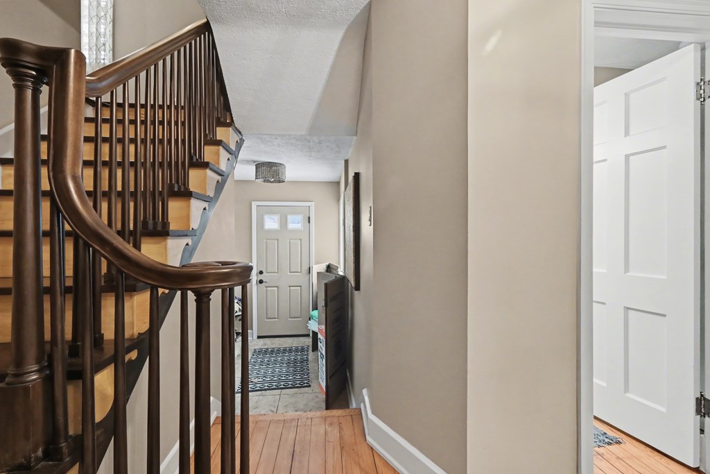 35 E Gaylord Avenue, Shelby, Ohio 44875, 4 Bedrooms Bedrooms, ,3 BathroomsBathrooms,Residential,For Sale,Gaylord Avenue,9070310 35 E Gaylord Avenue, Shelby, Ohio 44875, 4 Bedrooms Bedrooms, ,3 BathroomsBathrooms,Residential,For Sale,Gaylord Avenue,9070310