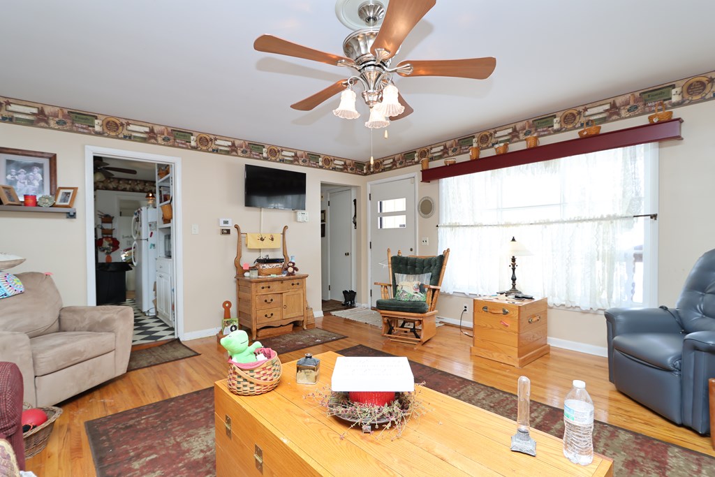 271 Westgate Road, Galion, Ohio 44833, 3 Bedrooms Bedrooms, ,1 BathroomBathrooms,Residential,For Sale,Westgate Road,9070311