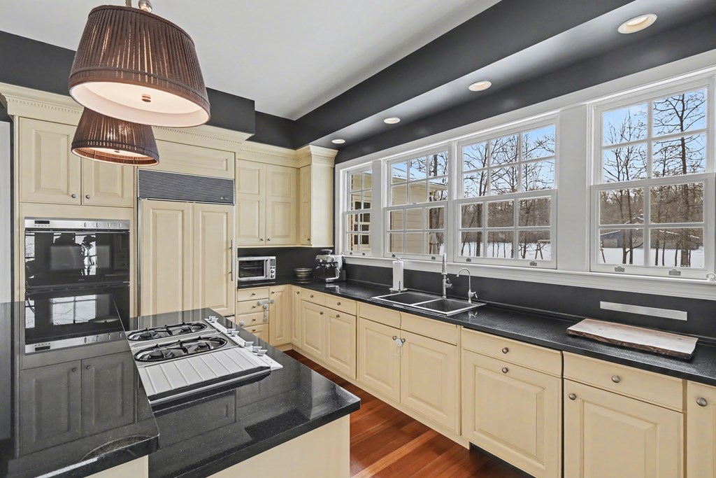 1834 Pin Oak Trail, Mansfield, Ohio 44906, 4 Bedrooms Bedrooms, ,2 BathroomsBathrooms,Residential,For Sale,Pin Oak Trail,9070337