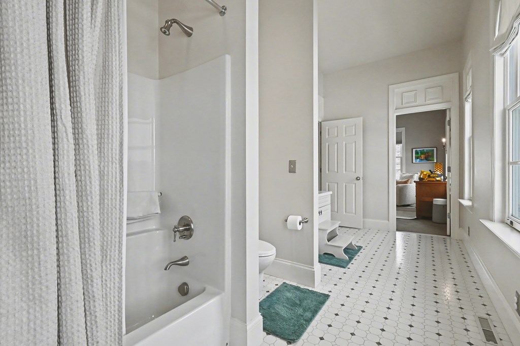 1834 Pin Oak Trail, Mansfield, Ohio 44906, 4 Bedrooms Bedrooms, ,2 BathroomsBathrooms,Residential,For Sale,Pin Oak Trail,9070337