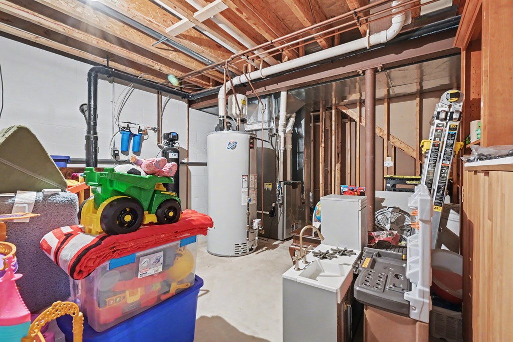 1834 Pin Oak Trail, Mansfield, Ohio 44906, 4 Bedrooms Bedrooms, ,2 BathroomsBathrooms,Residential,For Sale,Pin Oak Trail,9070337