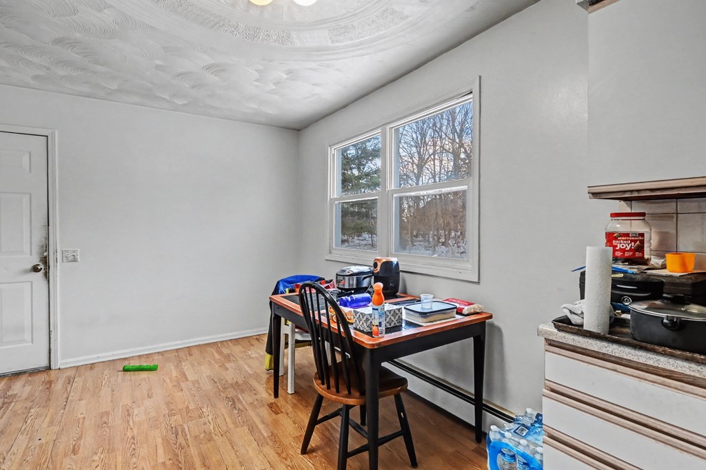 952 - 954 Mayflower Avenue, Mansfield, Ohio 44905, 4 Bedrooms Bedrooms, ,Residential Income,For Sale,- 954 Mayflower Avenue,9070343