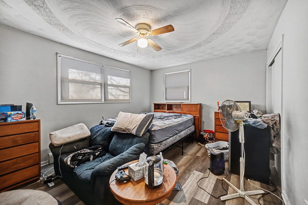 952 - 954 Mayflower Avenue, Mansfield, Ohio 44905, 4 Bedrooms Bedrooms, ,Residential Income,For Sale,- 954 Mayflower Avenue,9070343