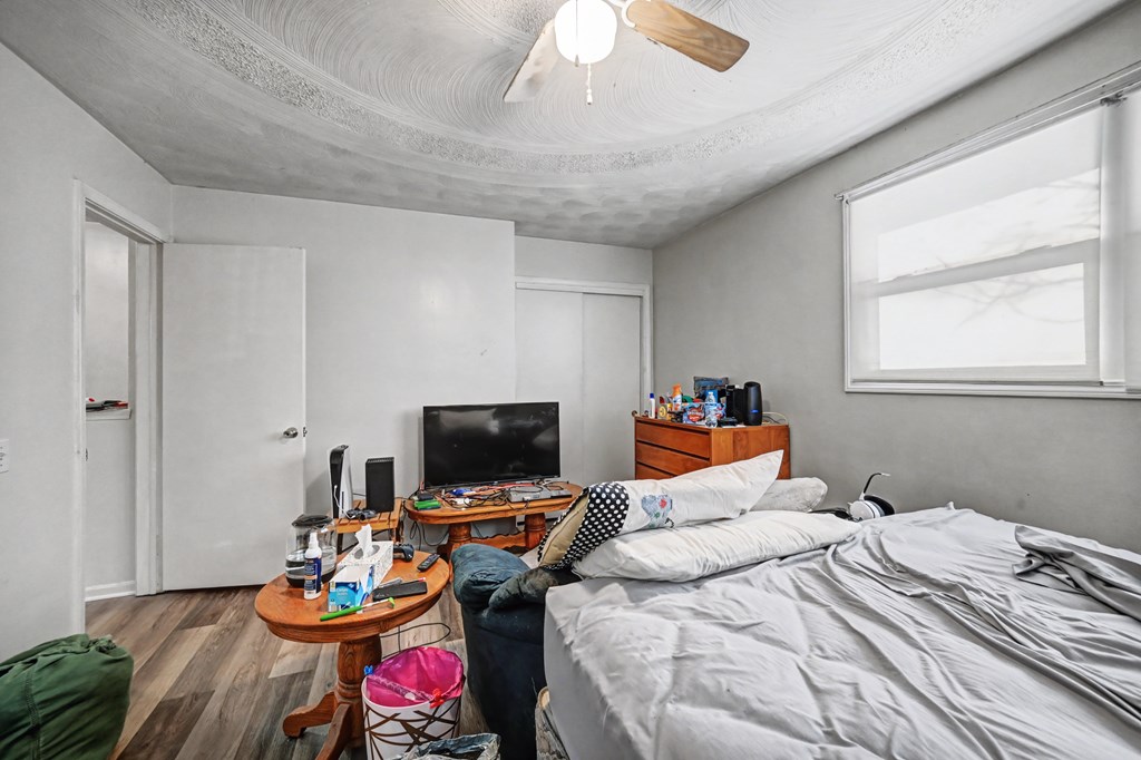 952 - 954 Mayflower Avenue, Mansfield, Ohio 44905, 4 Bedrooms Bedrooms, ,Residential Income,For Sale,- 954 Mayflower Avenue,9070343