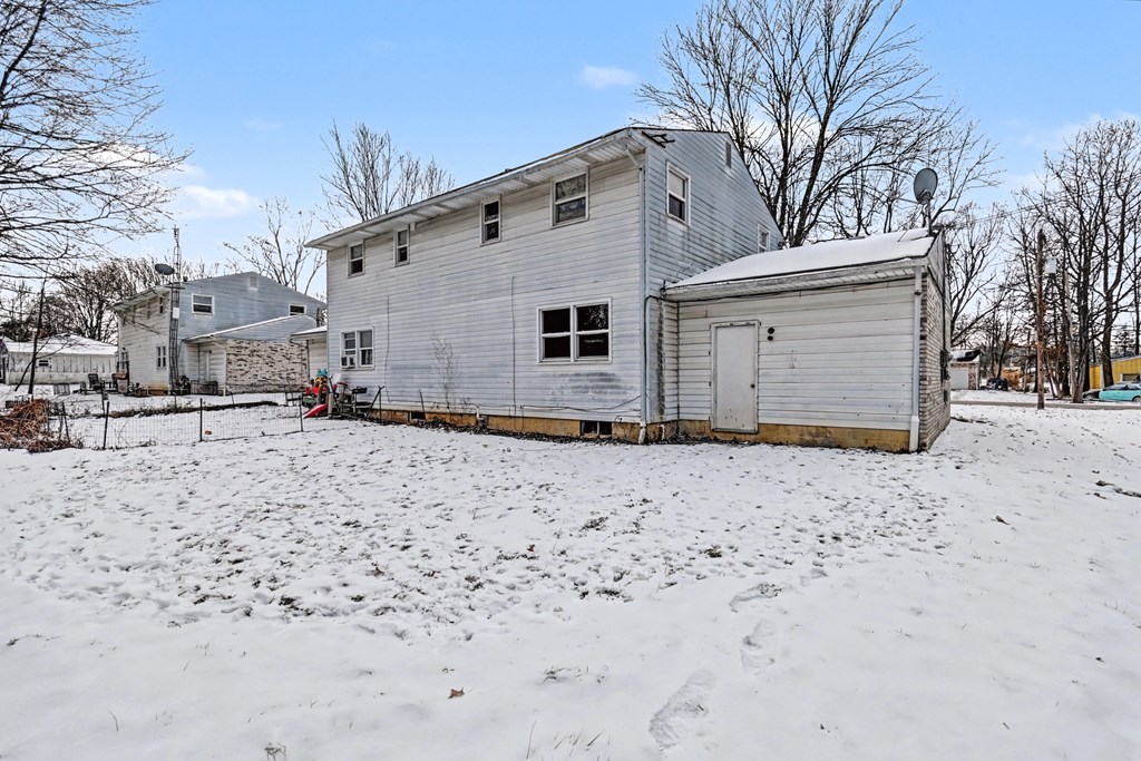 952 - 954 Mayflower Avenue, Mansfield, Ohio 44905, 4 Bedrooms Bedrooms, ,Residential Income,For Sale,- 954 Mayflower Avenue,9070343