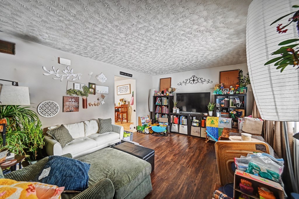 952 - 954 Mayflower Avenue, Mansfield, Ohio 44905, 4 Bedrooms Bedrooms, ,Residential Income,For Sale,- 954 Mayflower Avenue,9070343