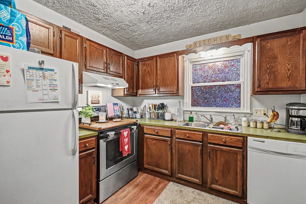 151 West Smiley Avenue Unit C & D, Shelby, Ohio 44875, 4 Bedrooms Bedrooms, ,Residential Income,For Sale,West Smiley Avenue Unit C & D,9070344