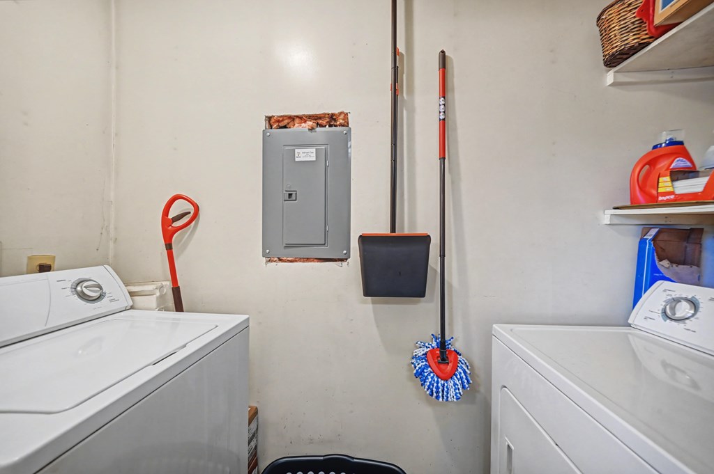 151 West Smiley Ave Unit A & B, Shelby, Ohio 44875, 4 Bedrooms Bedrooms, ,Residential Income,For Sale,West Smiley Ave Unit A & B,9070345