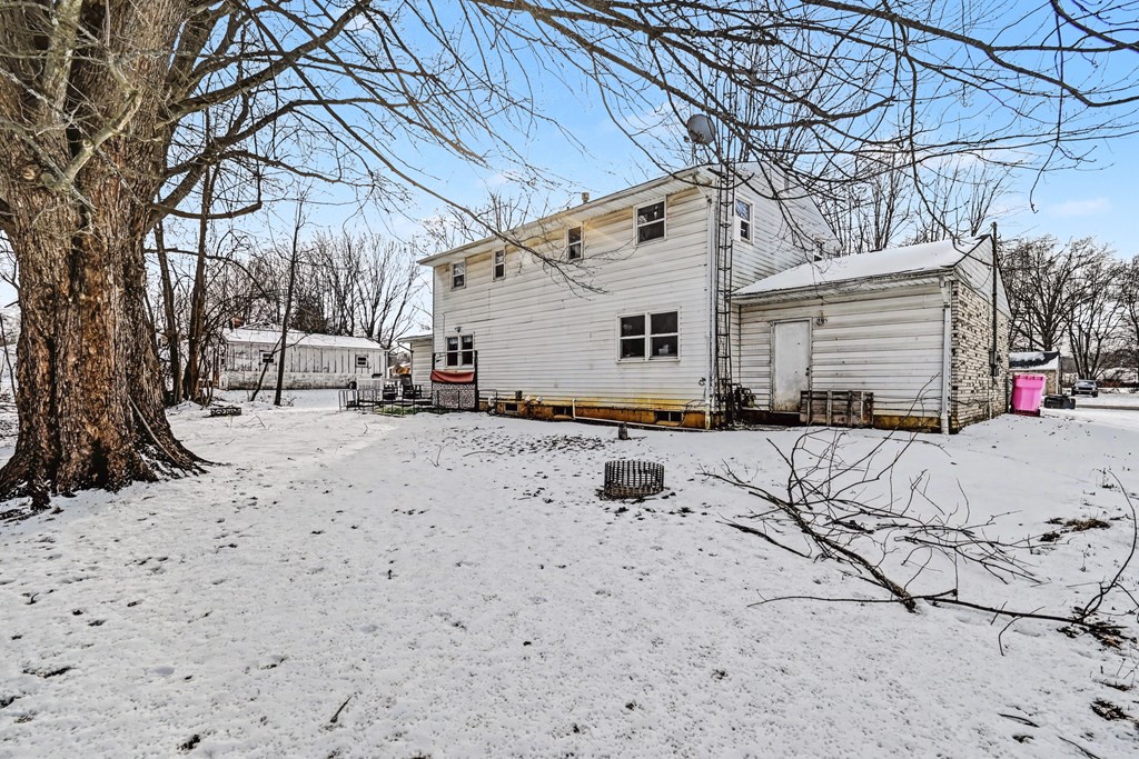 942 -944 Mayflower Avenue, Mansfield, Ohio 44905, 4 Bedrooms Bedrooms, ,Residential Income,For Sale,-944 Mayflower Avenue,9070346