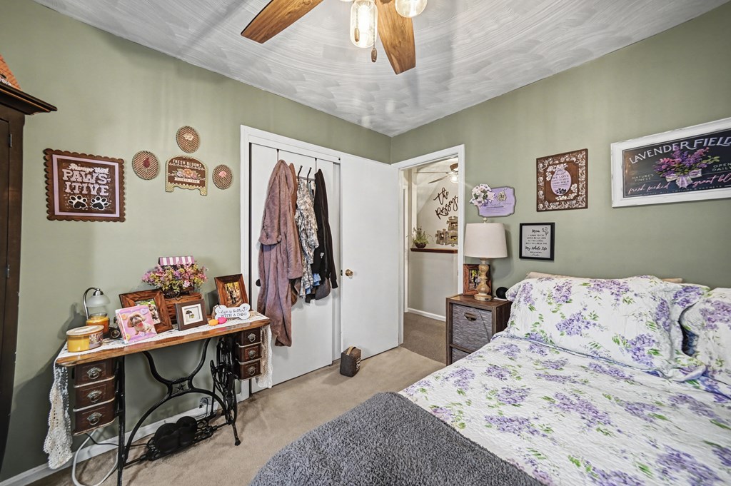 942 -944 Mayflower Avenue, Mansfield, Ohio 44905, 4 Bedrooms Bedrooms, ,Residential Income,For Sale,-944 Mayflower Avenue,9070346