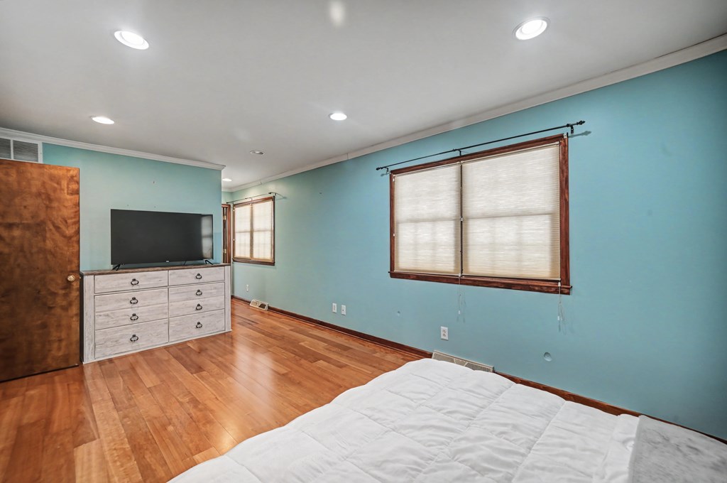 1163 Rosedale Avenue, Bucyrus, Ohio 44820, 3 Bedrooms Bedrooms, ,2 BathroomsBathrooms,Residential,For Sale,Rosedale Avenue,9070347