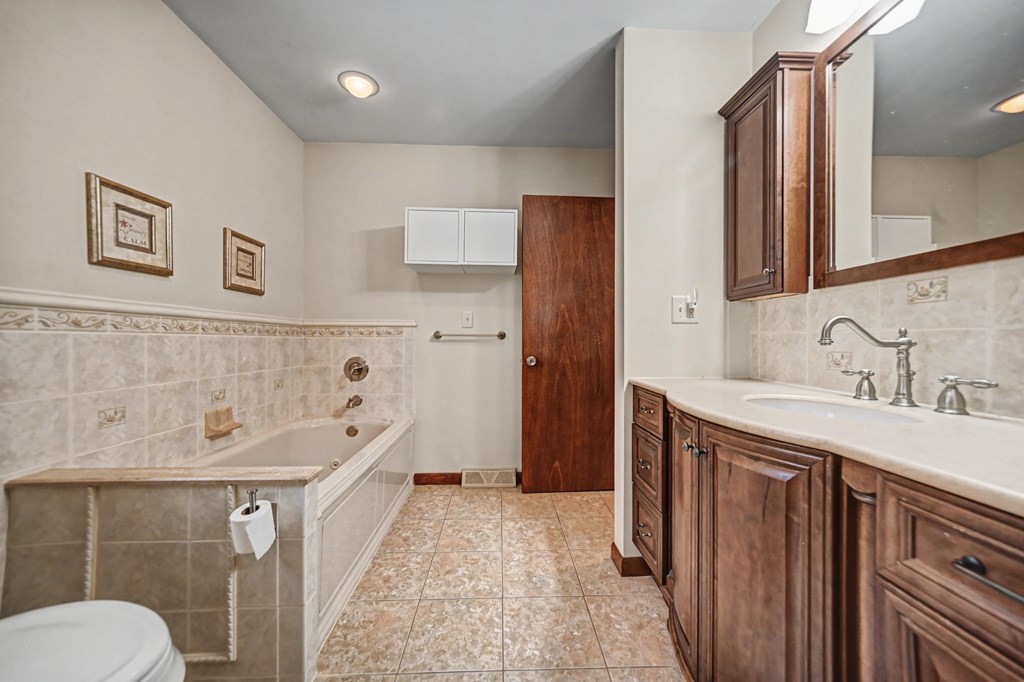 1163 Rosedale Avenue, Bucyrus, Ohio 44820, 3 Bedrooms Bedrooms, ,2 BathroomsBathrooms,Residential,For Sale,Rosedale Avenue,9070347