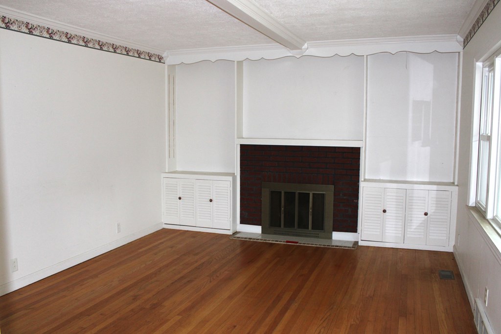 21 Parrott Street, Mount Vernon, Ohio 43050, 3 Bedrooms Bedrooms, ,2 BathroomsBathrooms,Residential,For Sale,Parrott Street,9070362 21 Parrott Street, Mount Vernon, Ohio 43050, 3 Bedrooms Bedrooms, ,2 BathroomsBathrooms,Residential,For Sale,Parrott Street,9070362