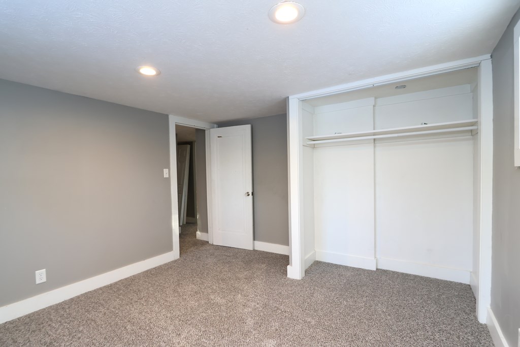 211 N Mcelroy Road, Mansfield, Ohio 44905, 3 Bedrooms Bedrooms, ,1 BathroomBathrooms,Residential,For Sale,Mcelroy Road,9070380 211 N Mcelroy Road, Mansfield, Ohio 44905, 3 Bedrooms Bedrooms, ,1 BathroomBathrooms,Residential,For Sale,Mcelroy Road,9070380