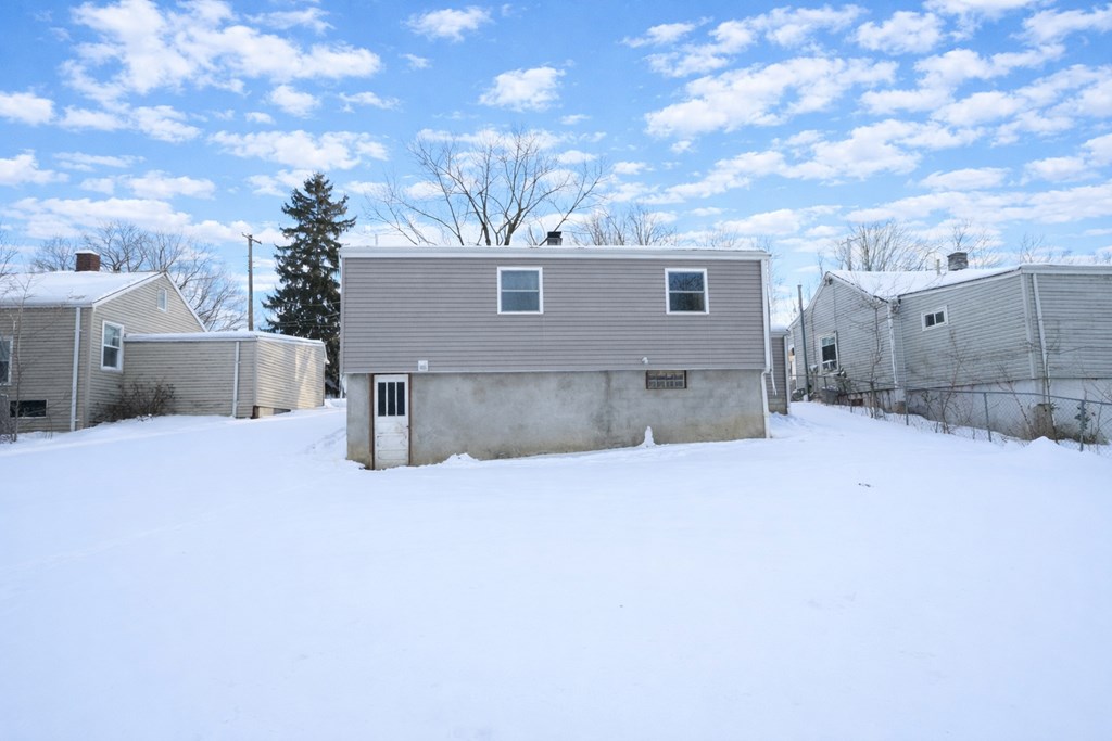 211 N Mcelroy Road, Mansfield, Ohio 44905, 3 Bedrooms Bedrooms, ,1 BathroomBathrooms,Residential,For Sale,Mcelroy Road,9070380 211 N Mcelroy Road, Mansfield, Ohio 44905, 3 Bedrooms Bedrooms, ,1 BathroomBathrooms,Residential,For Sale,Mcelroy Road,9070380