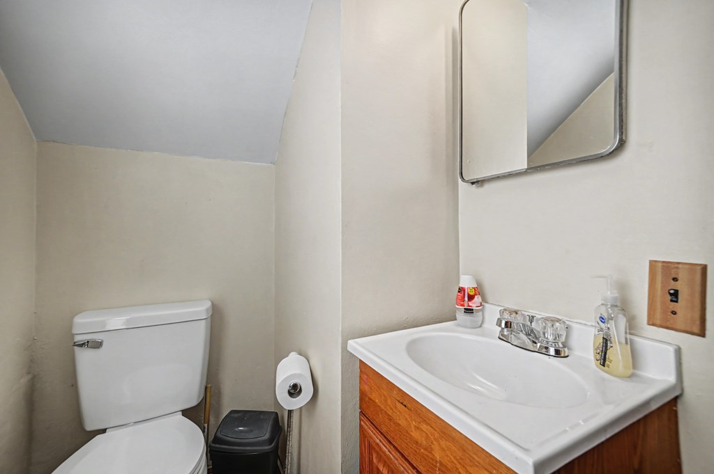 1184 State Route 61, Galion, Ohio 44833, 3 Bedrooms Bedrooms, ,1 BathroomBathrooms,Residential,For Sale,State Route 61,9070342