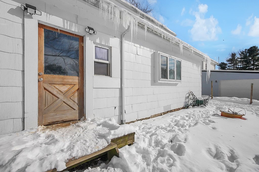 60 S Portland Street, Chesterville, Ohio 43317, 4 Bedrooms Bedrooms, ,1 BathroomBathrooms,Residential,For Sale,Portland Street,9070386 60 S Portland Street, Chesterville, Ohio 43317, 4 Bedrooms Bedrooms, ,1 BathroomBathrooms,Residential,For Sale,Portland Street,9070386