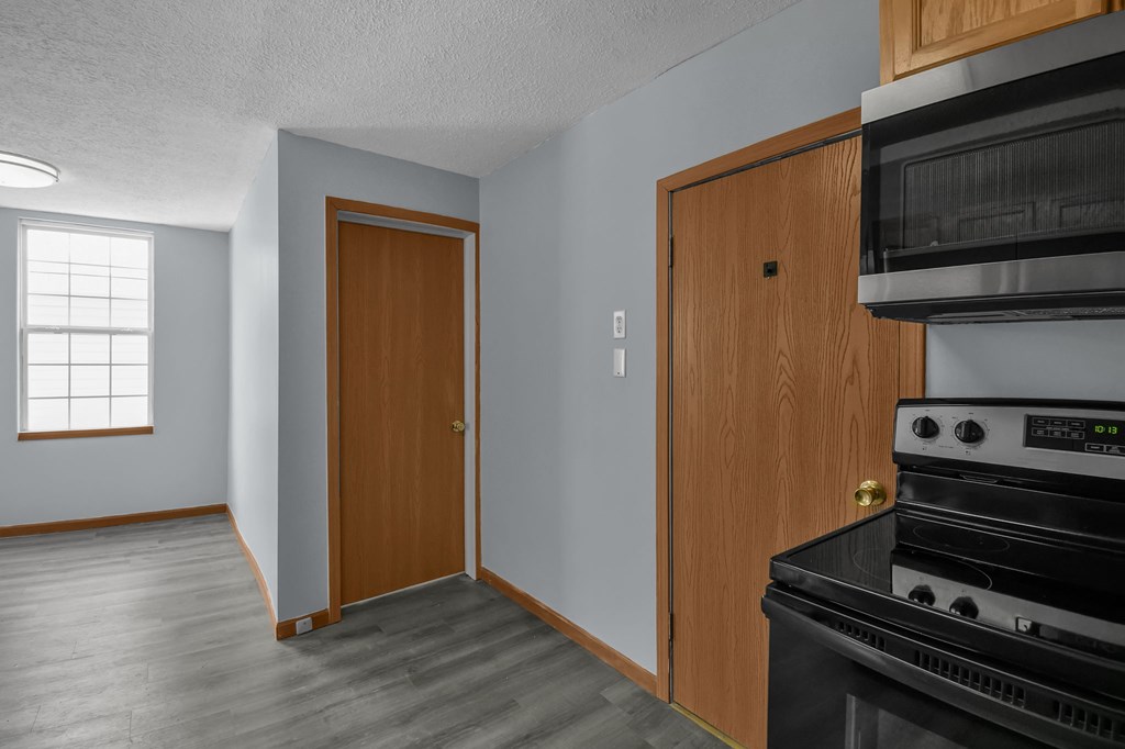 111 E Tiffin Street, Willard, Ohio 44890, 4 Bedrooms Bedrooms, ,2 BathroomsBathrooms,Residential,For Sale,Tiffin Street,9070387