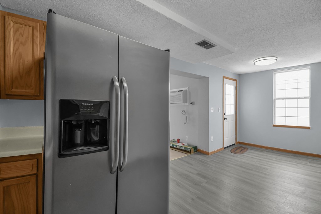 111 E Tiffin Street, Willard, Ohio 44890, 4 Bedrooms Bedrooms, ,2 BathroomsBathrooms,Residential,For Sale,Tiffin Street,9070387