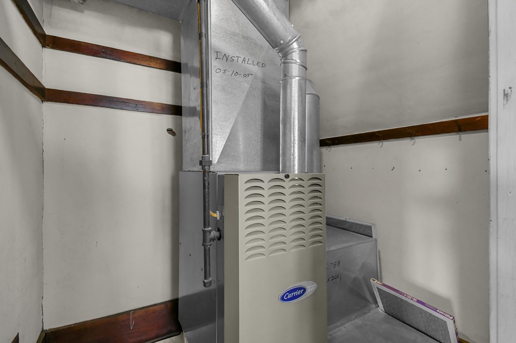 111 E Tiffin Street, Willard, Ohio 44890, 4 Bedrooms Bedrooms, ,2 BathroomsBathrooms,Residential,For Sale,Tiffin Street,9070387