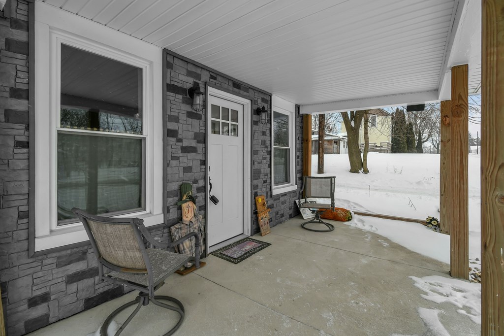 111 E Tiffin Street, Willard, Ohio 44890, 4 Bedrooms Bedrooms, ,2 BathroomsBathrooms,Residential,For Sale,Tiffin Street,9070387