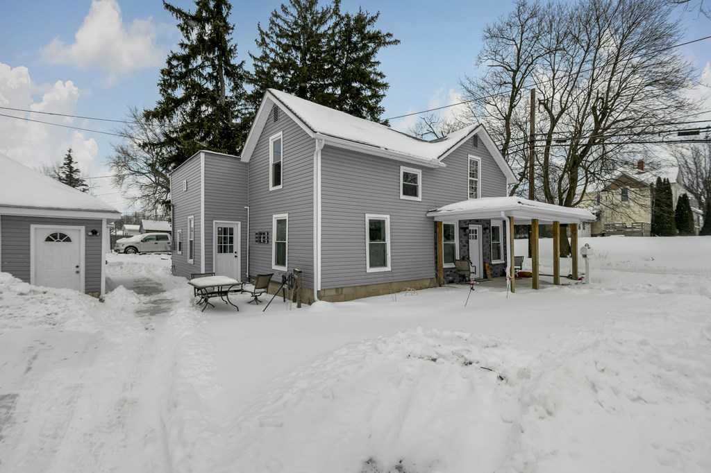 111 E Tiffin Street, Willard, Ohio 44890, 4 Bedrooms Bedrooms, ,2 BathroomsBathrooms,Residential,For Sale,Tiffin Street,9070387