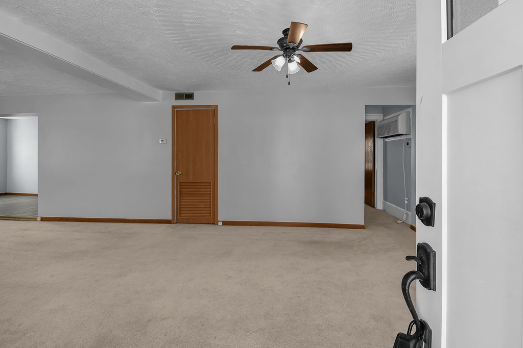 111 E Tiffin Street, Willard, Ohio 44890, 4 Bedrooms Bedrooms, ,2 BathroomsBathrooms,Residential,For Sale,Tiffin Street,9070387