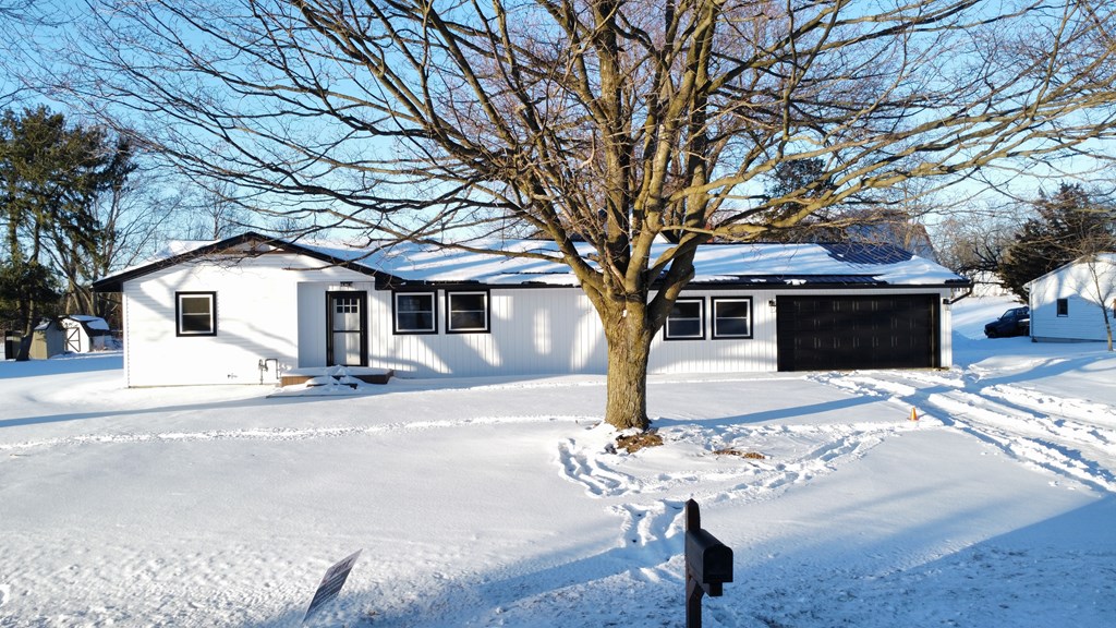 3872 Snodgrass Road, Mansfield, Ohio 44903, 4 Bedrooms Bedrooms, ,2 BathroomsBathrooms,Residential,For Sale,Snodgrass Road,9070395