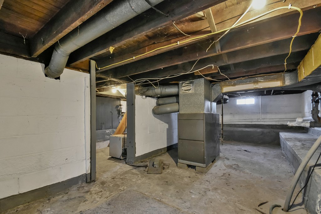 453 E Mansfield Street, New Washington, Ohio 44854, 3 Bedrooms Bedrooms, ,2 BathroomsBathrooms,Residential,For Sale,Mansfield Street,9070403