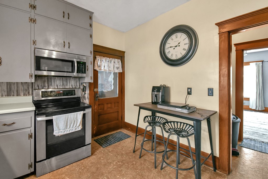 419 Maplewood Street, Willard, Ohio 44890, 4 Bedrooms Bedrooms, ,1 BathroomBathrooms,Residential,For Sale,Maplewood Street,9070409 419 Maplewood Street, Willard, Ohio 44890, 4 Bedrooms Bedrooms, ,1 BathroomBathrooms,Residential,For Sale,Maplewood Street,9070409